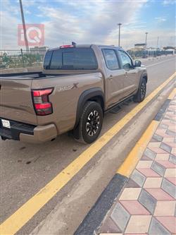 نیسان فرۆنتیر